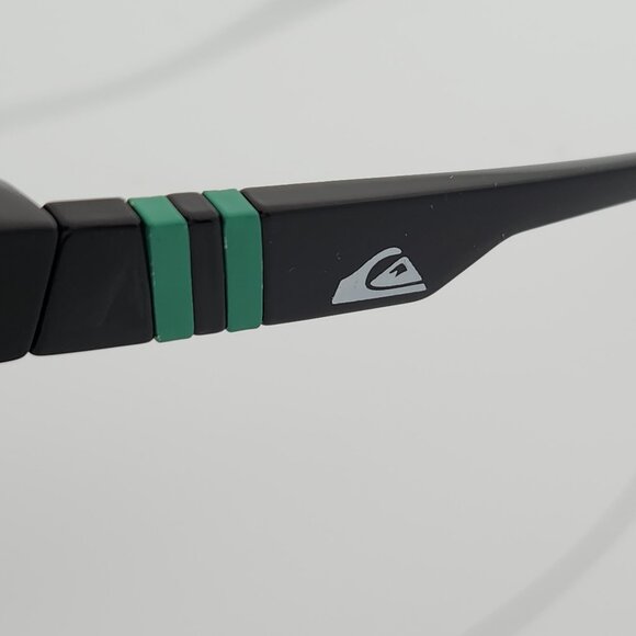 Quiksilver Shield Sunglasses Black Frame Flash Blue-Purple Mirror Lens NEW - Picture 11 of 12